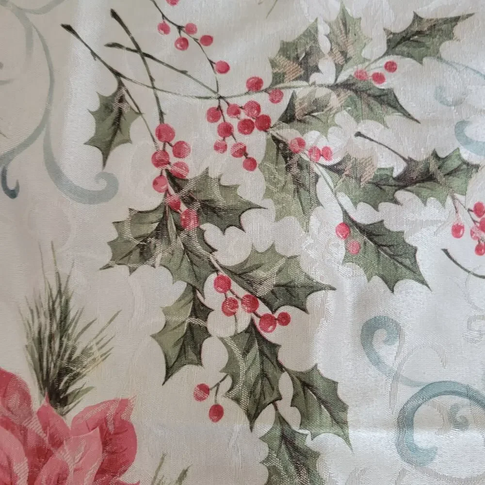 Poinsetta Holly Mistletoe Pinecone Patterned Cloth Napkins Christmas‎ Holiday 4